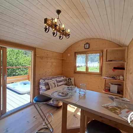 La Roulotte Du Tonnelier Ferienhaus